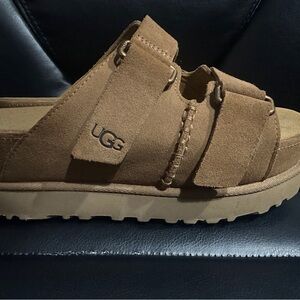 UGG Goldenstar Hi Slide